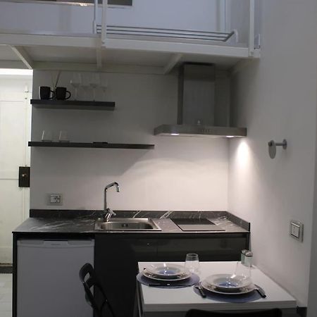 شقة Piccolo Loft A Due Passi Dal Castello ميلان المظهر الخارجي الصورة